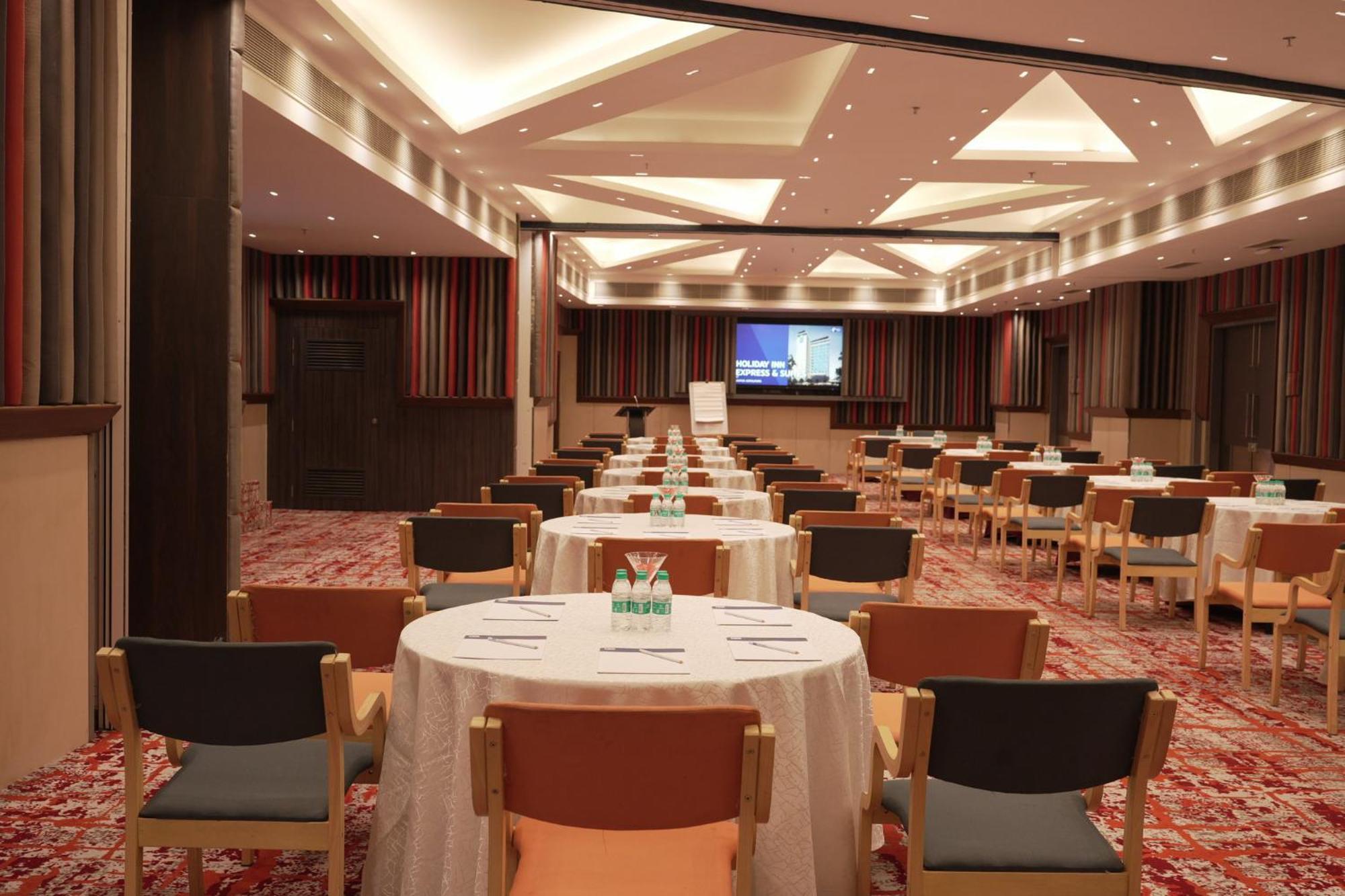 Holiday Inn Express & Suites Jaipur Gopalpura Luaran gambar